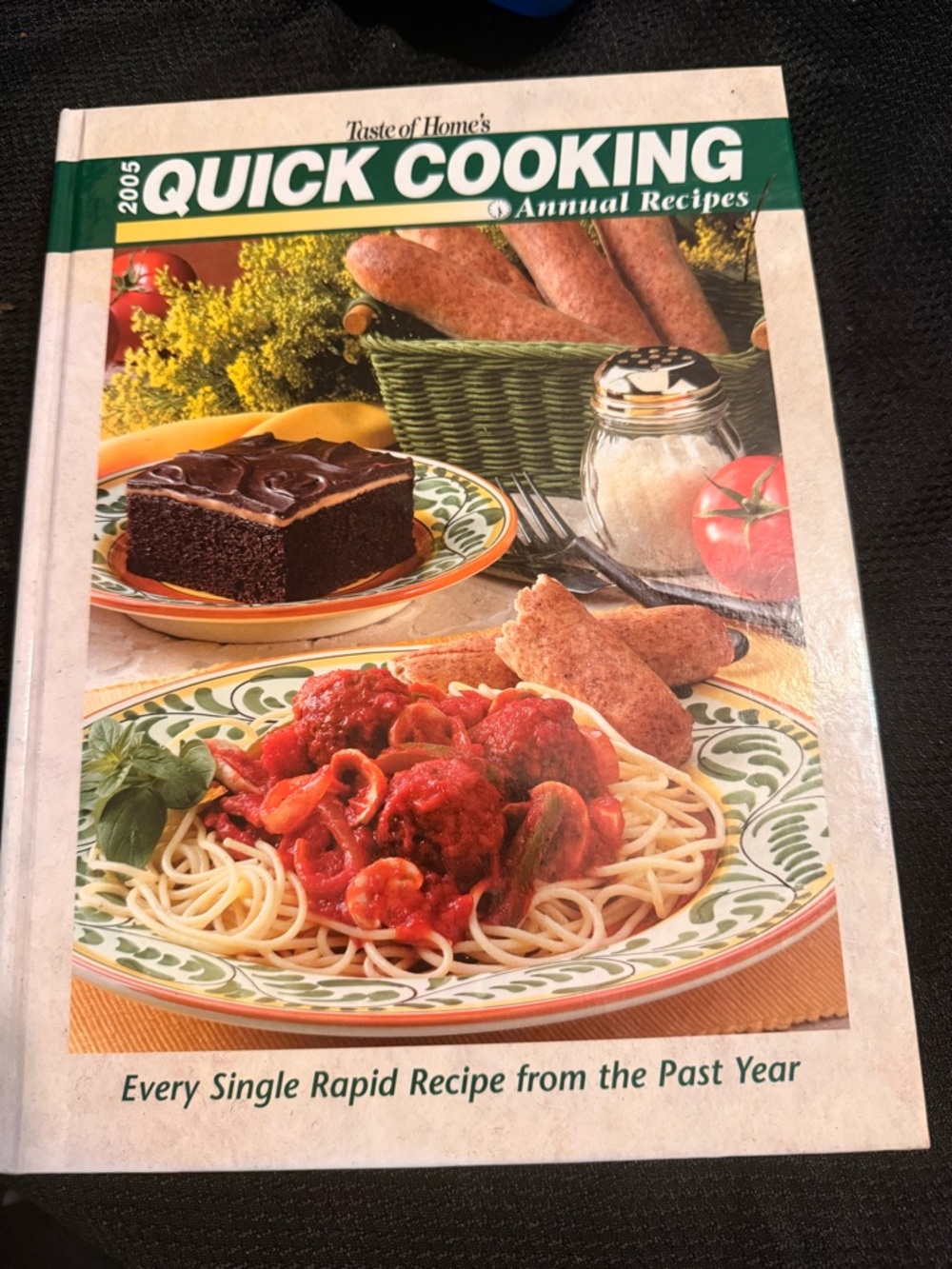 Taste of Home Quick Cooking Annual Recipes Cookbook - Green, White